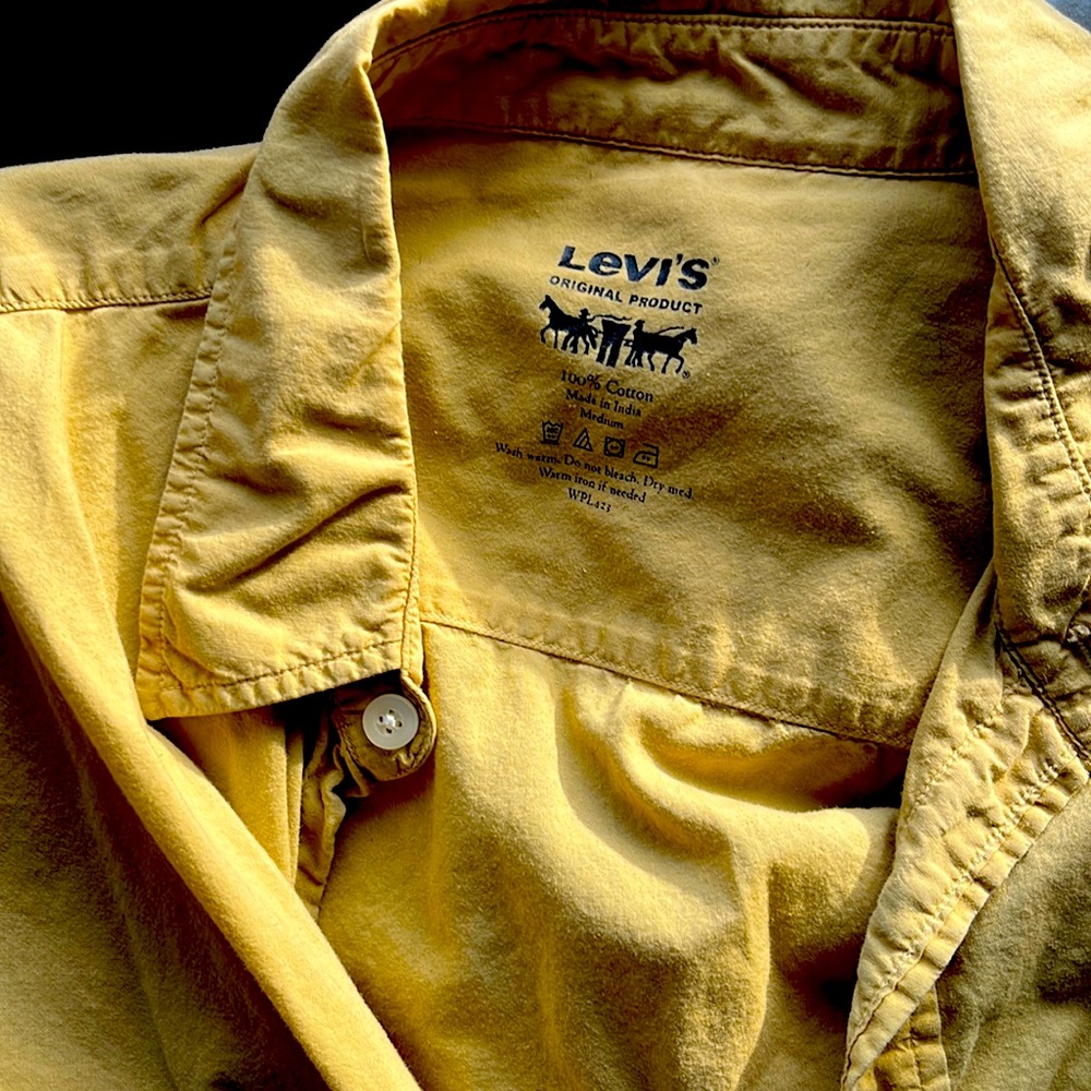 Levi’s Shirt - Mustard - Medium